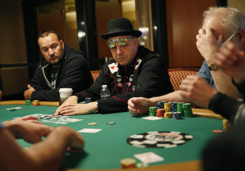 Is global poker really random?